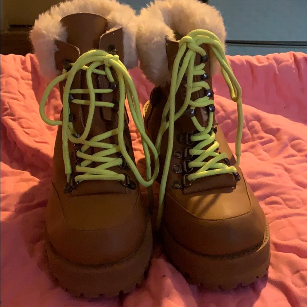 Winter boots